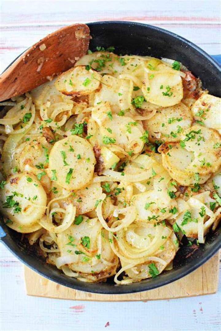 How do you freeze leftover fried potatoes?