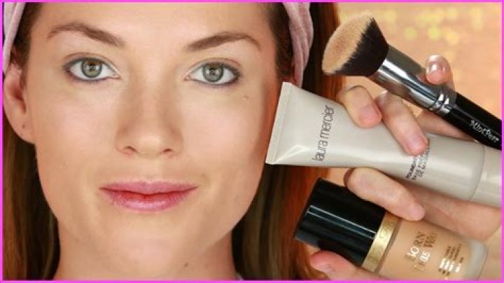 how to apply foundation with a brush
