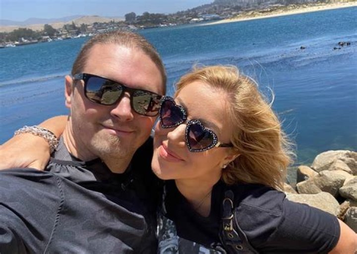 Is lynsi Snyder married