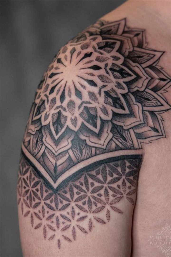 Shoulder tattoo