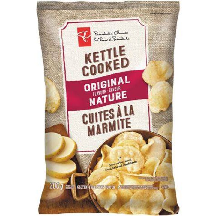 When did kettle cooked chips become popular?